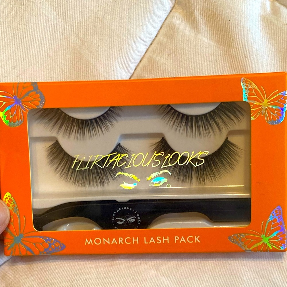 Monarch lash pack
